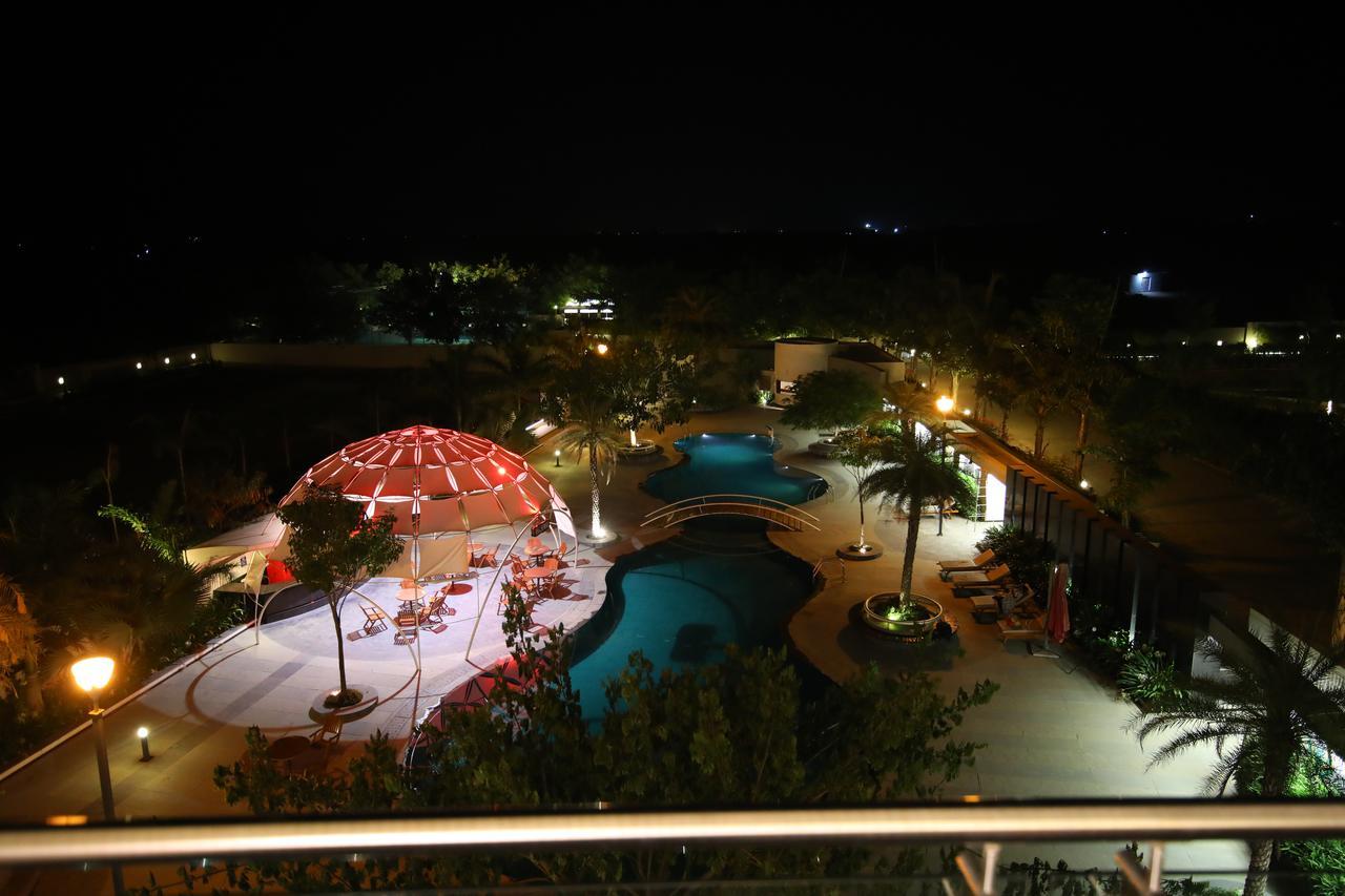 The Emerald Club ,Rajkot Eksteriør bilde